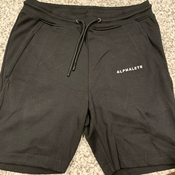 Alphalete Shorts - Picture 1 of 3